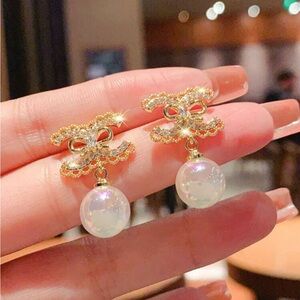 CC Elegant Gold and Pearl Drop Earrings
